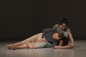 קומפוזיציה באינטימיות מאת סיגל ארמוזה. צילום: נטשה שחנס