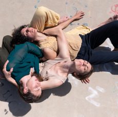 מְלֶאכֶת הָאִמָּהוּת