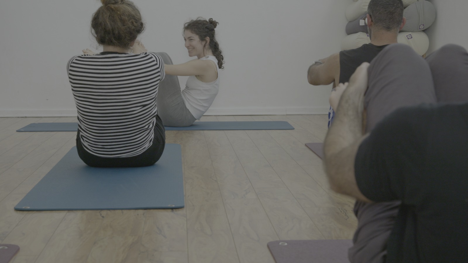 פיאלטיס אפריל